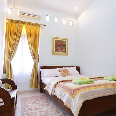 Griya Kedasih Guesthouse Yogyakarta Eksteriør billede